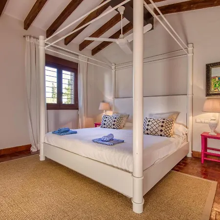 Vakantiehuis El Torrero By Interhome *